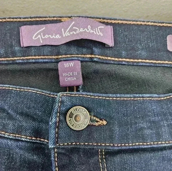 Gloria Vanderbilt Amanda Jean's - Picture 5 of 6